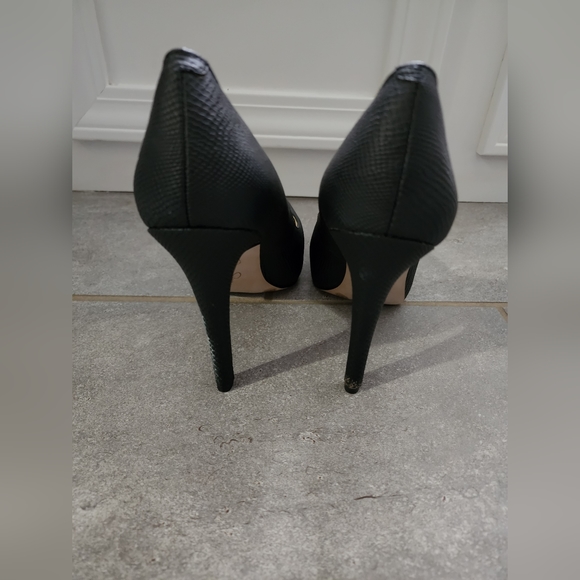 Jessica Simpson Heels - Picture 3 of 4